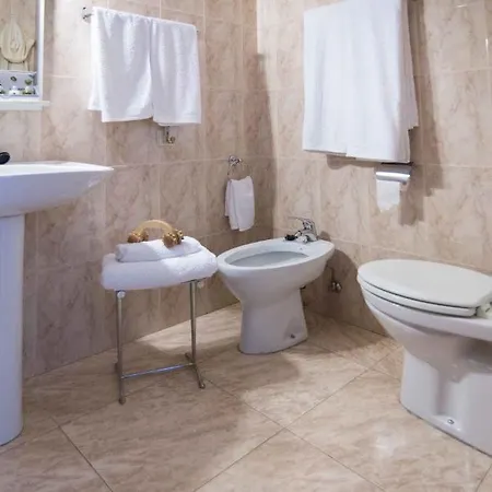 게스트하우스 Alba Taruta 2*